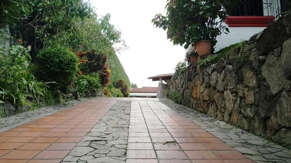 Hotel Alamo Internacional San Salvador Exterior photo